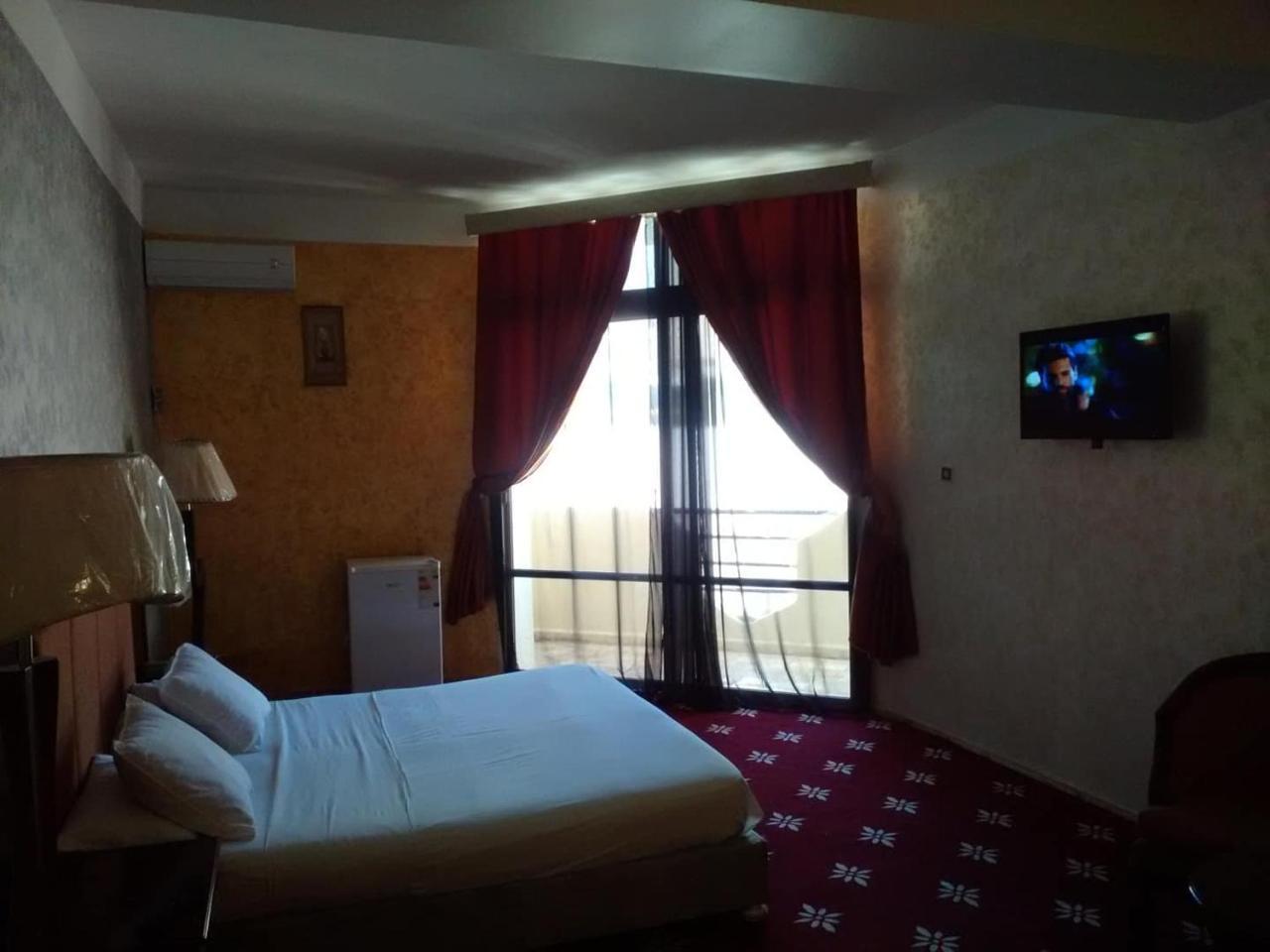 Mimosa Palace 안나바 외부 사진